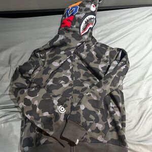 BAPE Men's Black and Grey Hoodie